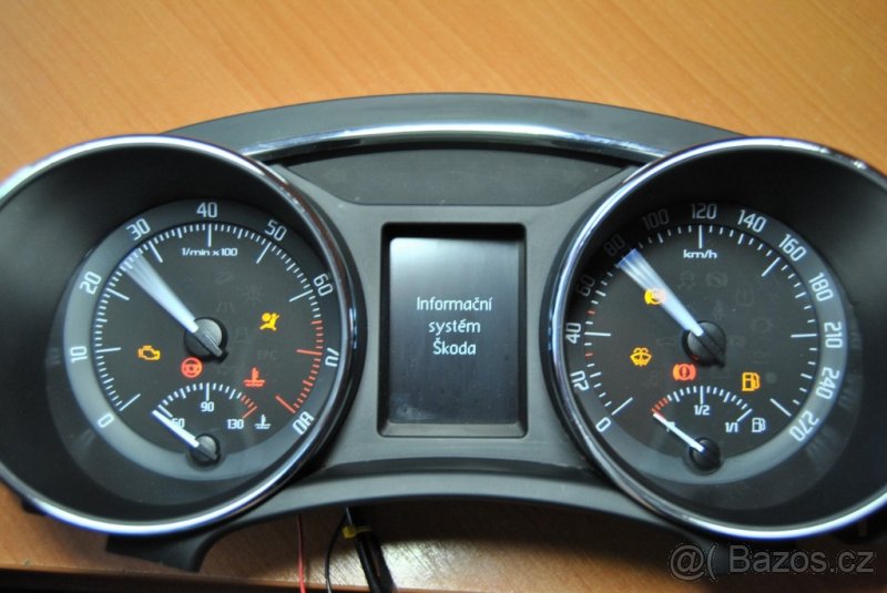 Budíky Superb 2 3T1920841L plně grafický maxidot