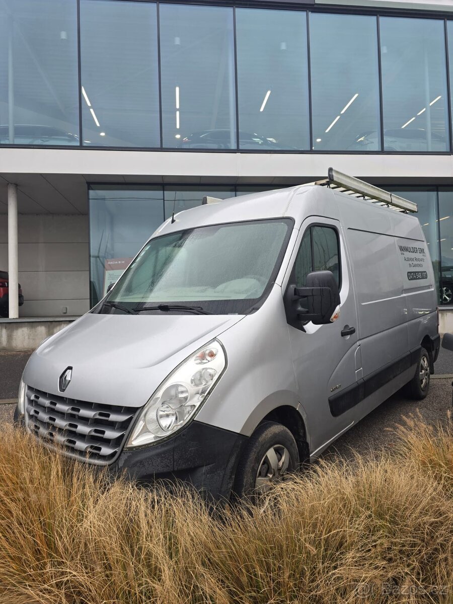 RENAULT  MASTER  2,3 dci 92 kw 6 st. manuál 2013