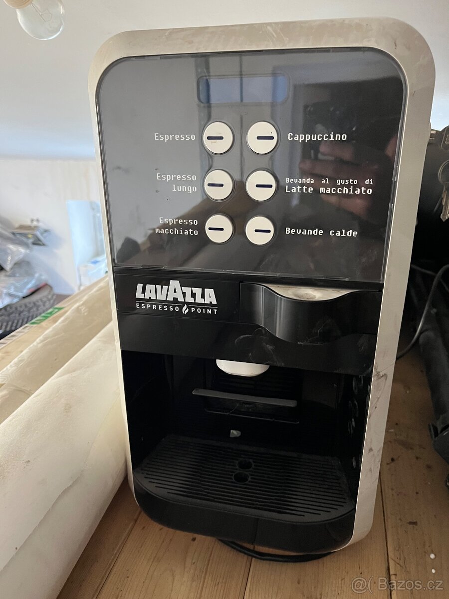 Kávovar LAVAZZA espresso point