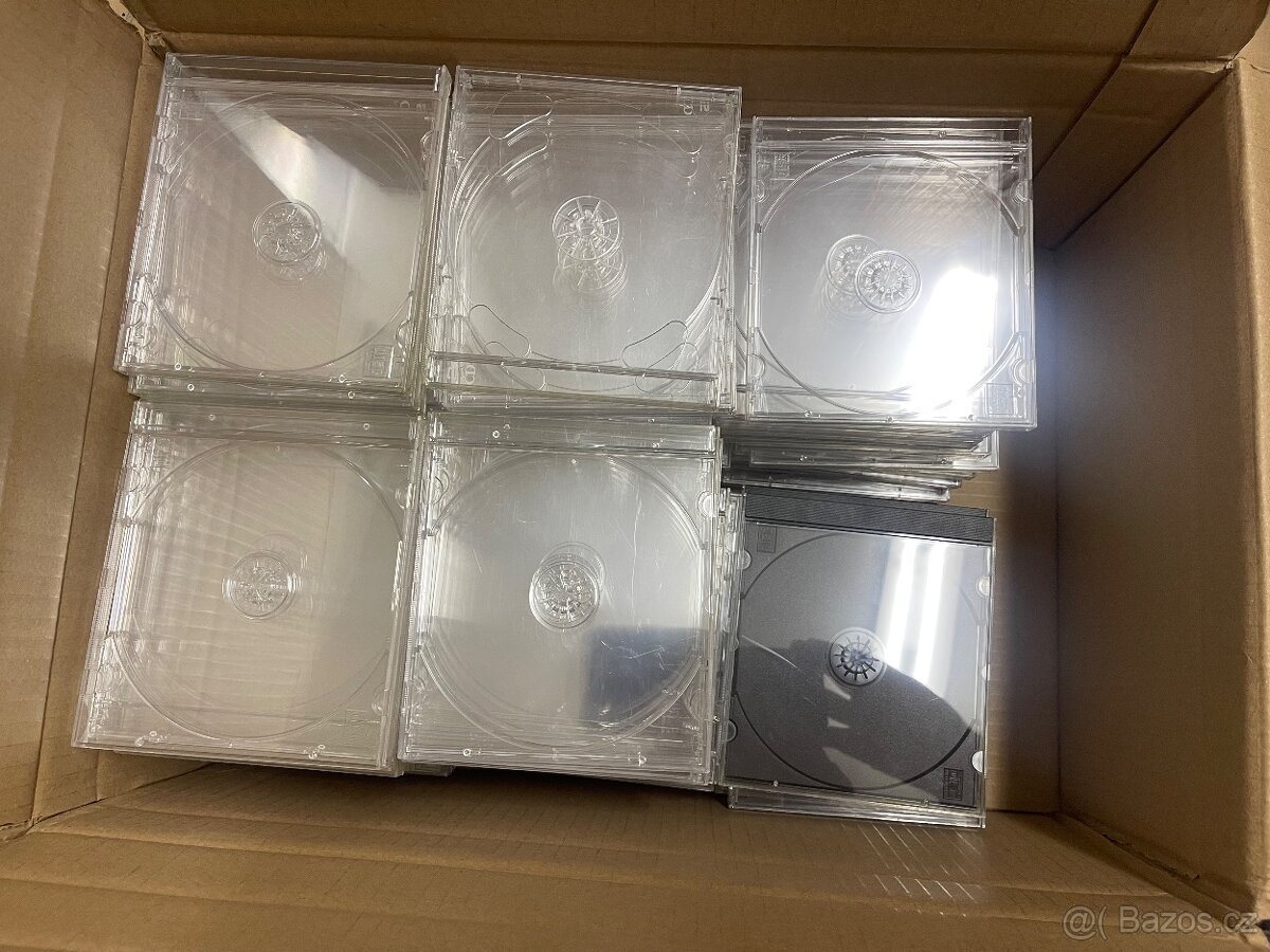 Zdarma průhledné obaly CD (100+ kusů)