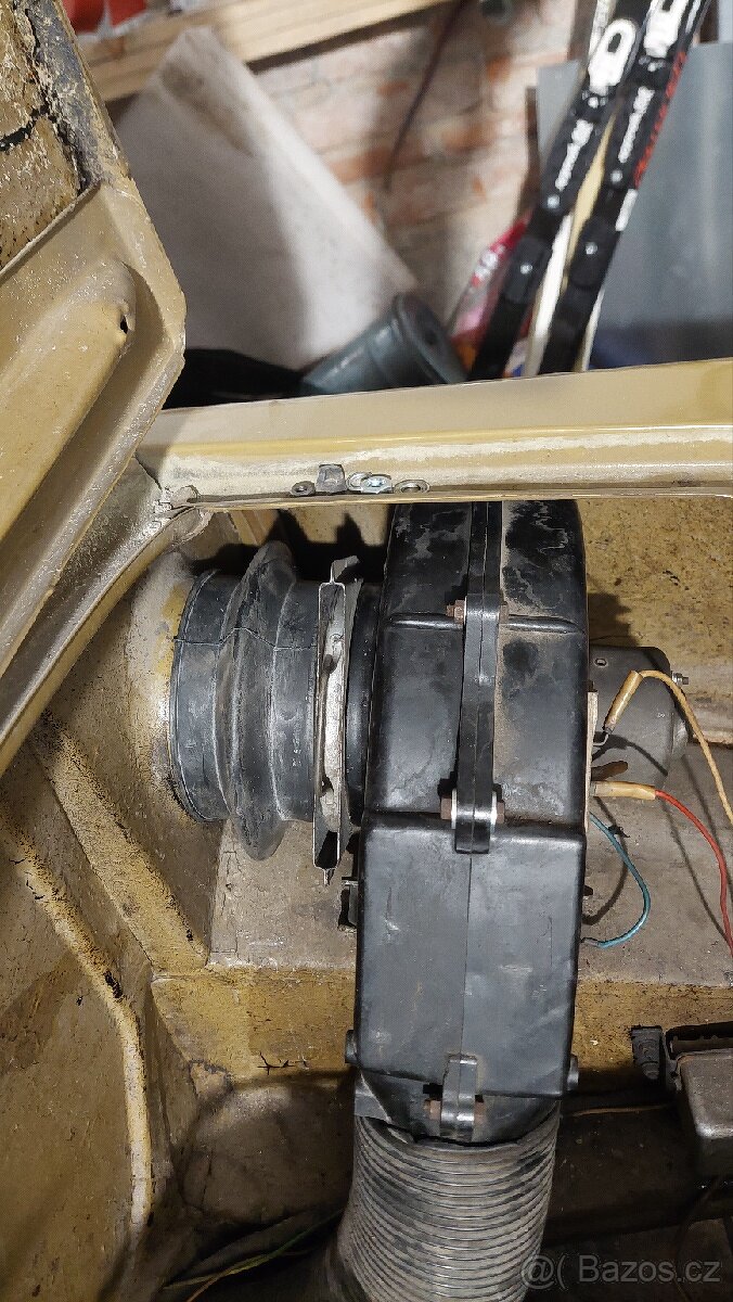 Manžeta sání ventilatoru škoda 100