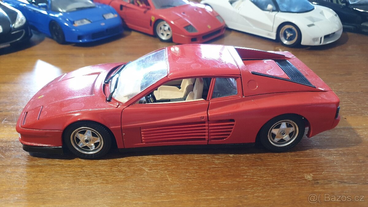 Prodám Ferrari Testarossa 1:18