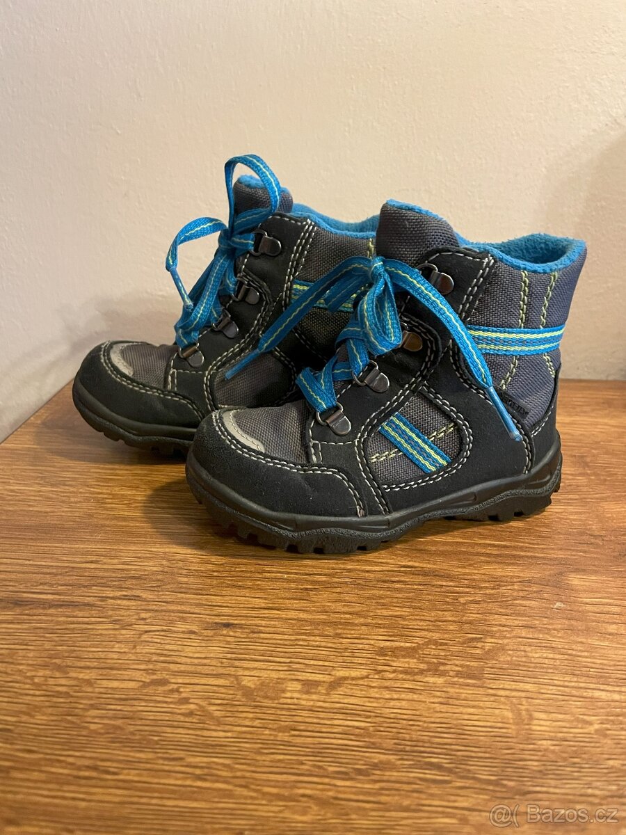 Dětské zimní šněrovací boty HUSKY Superfit vel. 23