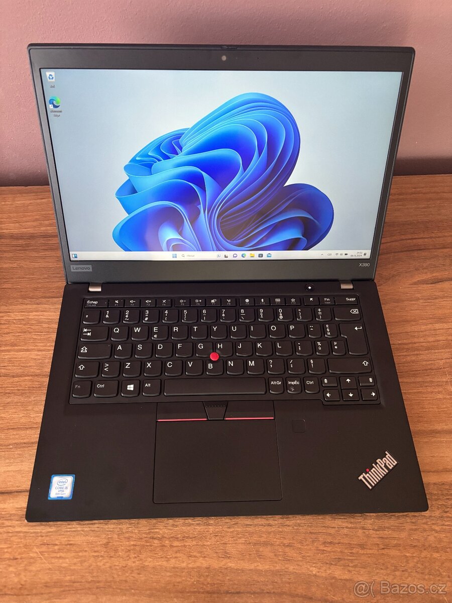Lenovo ThinkPad X390, dotykový