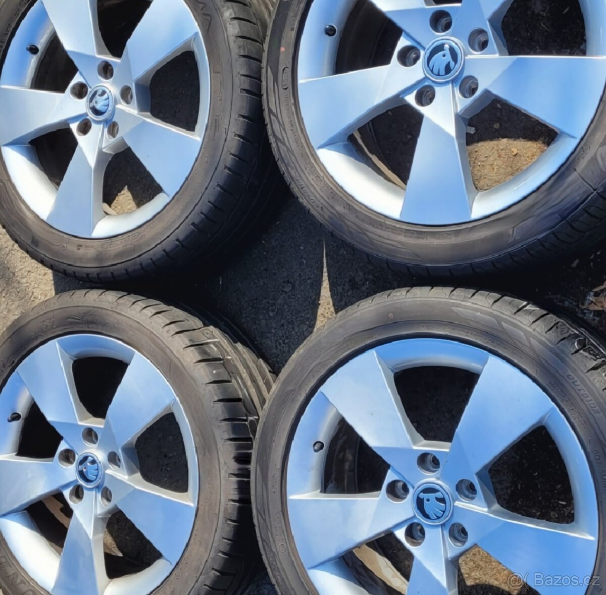 Letní alu Denom na Škoda Octavia 3 225/45/17