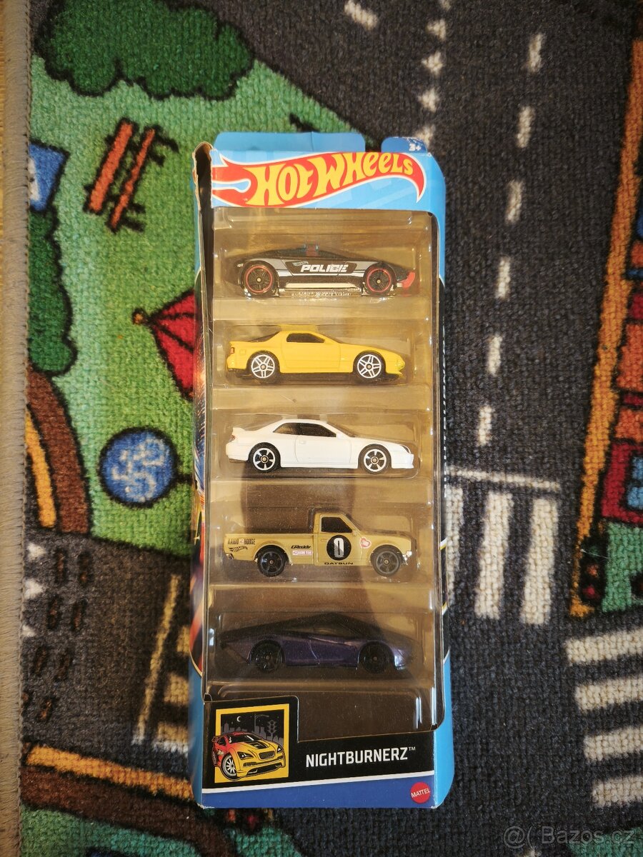 Hot wheels nissan pack