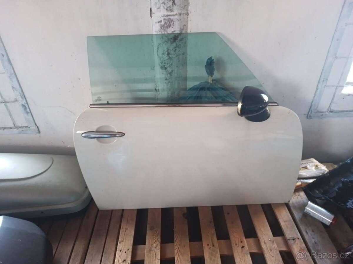 Pravé dveře / spolujezdce na auto Mini cooper r56