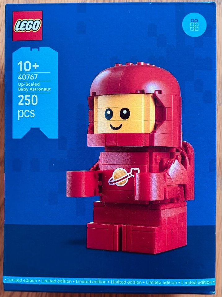 Predám LEGO Space 40767 Zväčšený malý astronaut