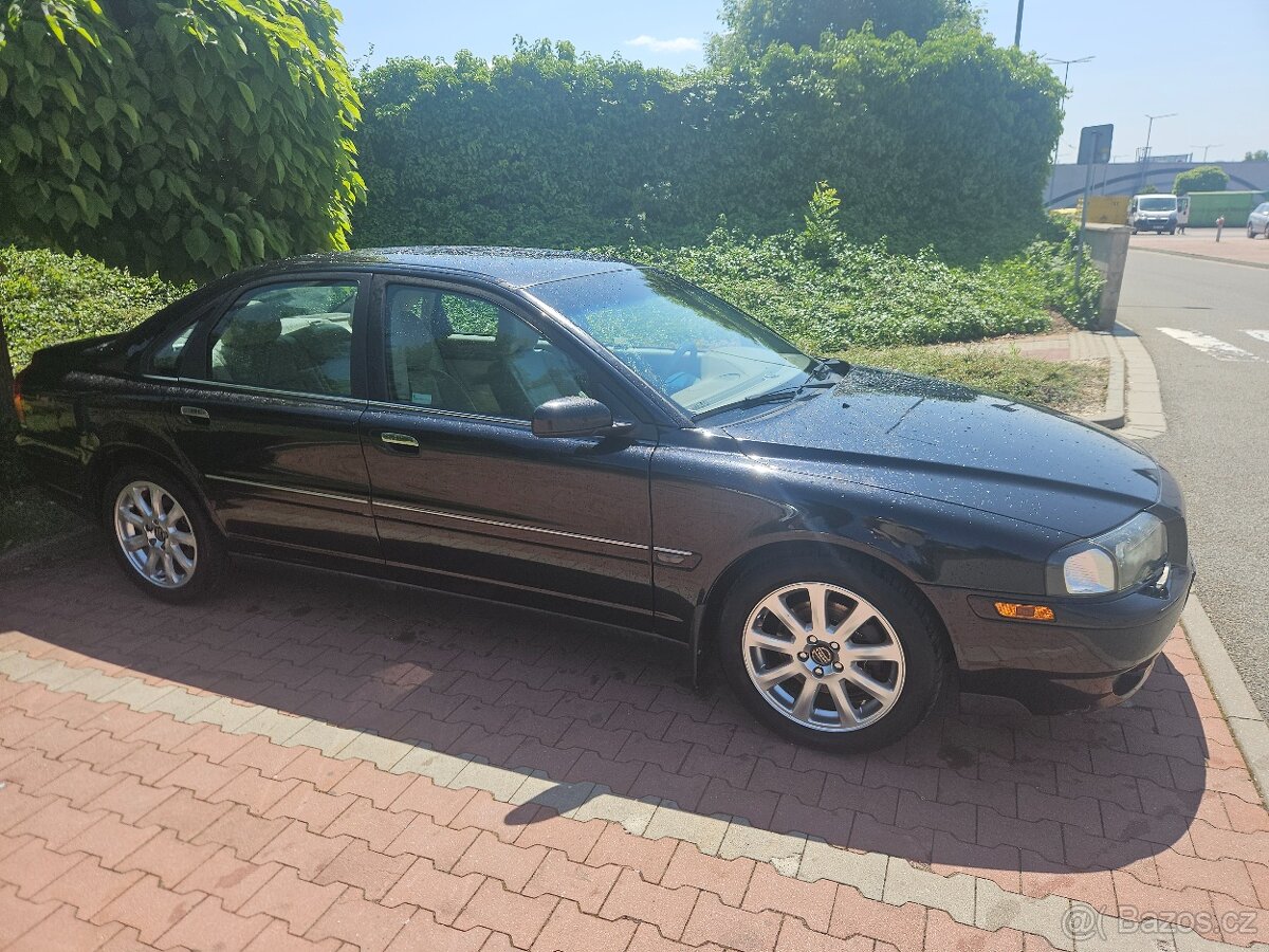 Volvo S80 D5-120kw-MANUÁL