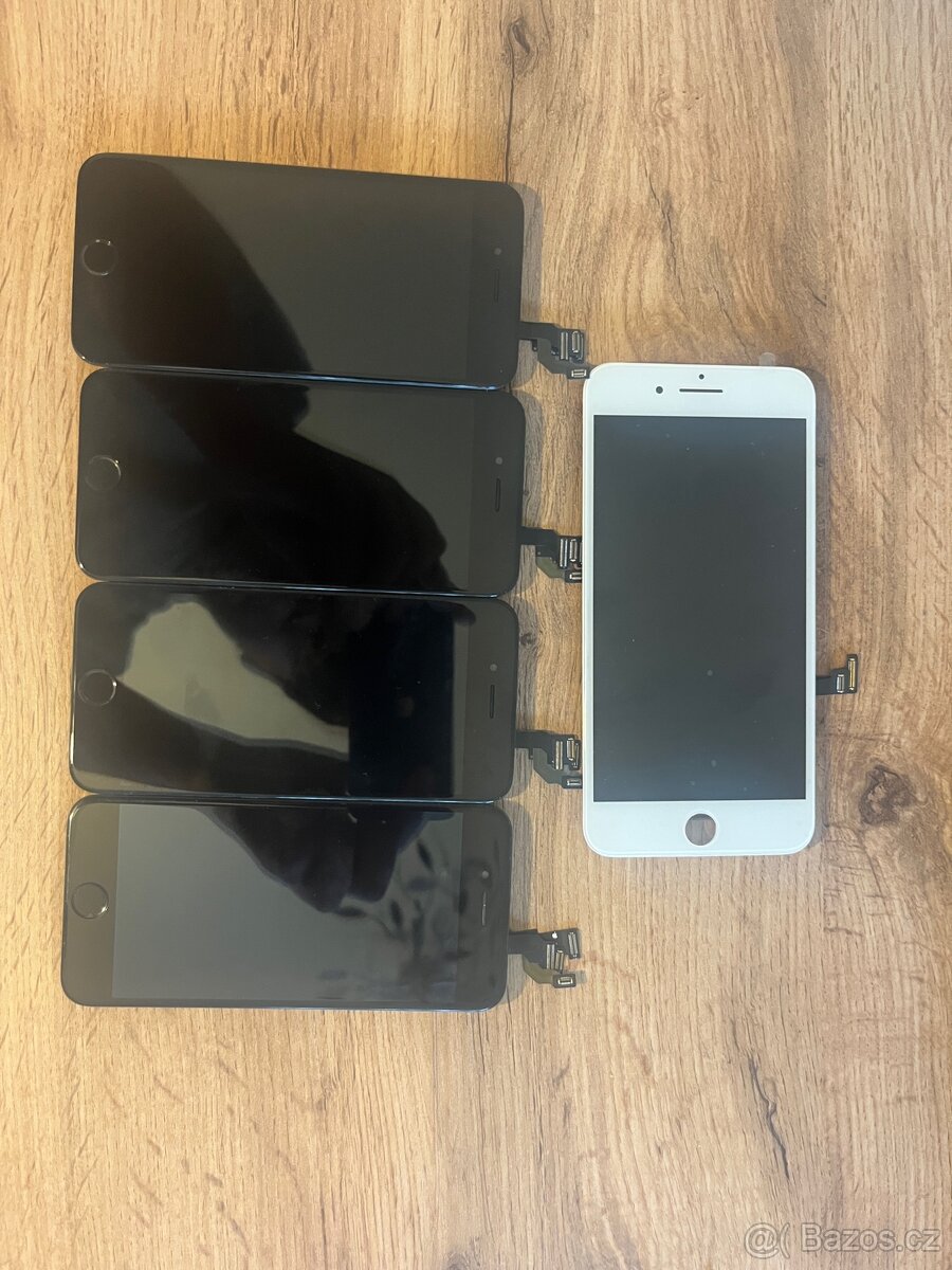 Displeje na iPhone 6 a 7plus