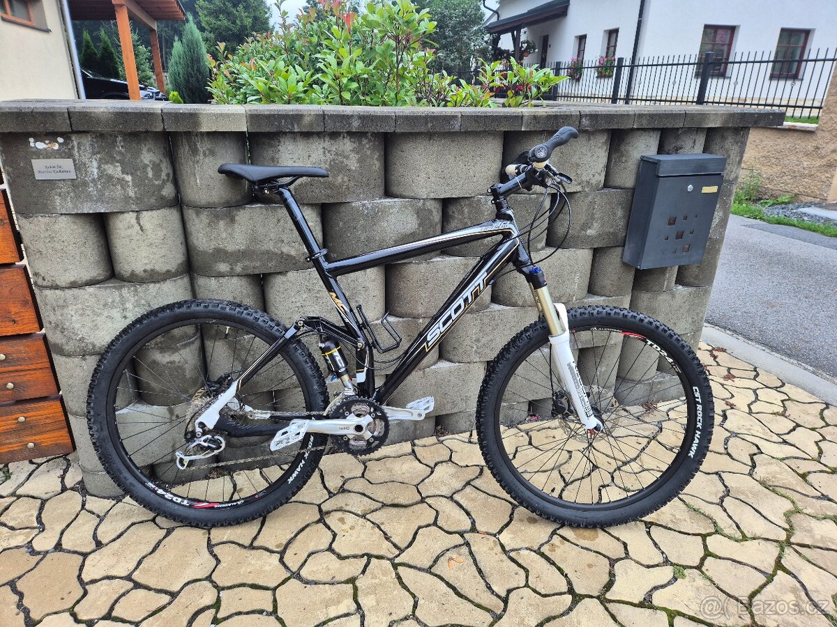 Scott Genius 40 – celoodpružené horské kolo