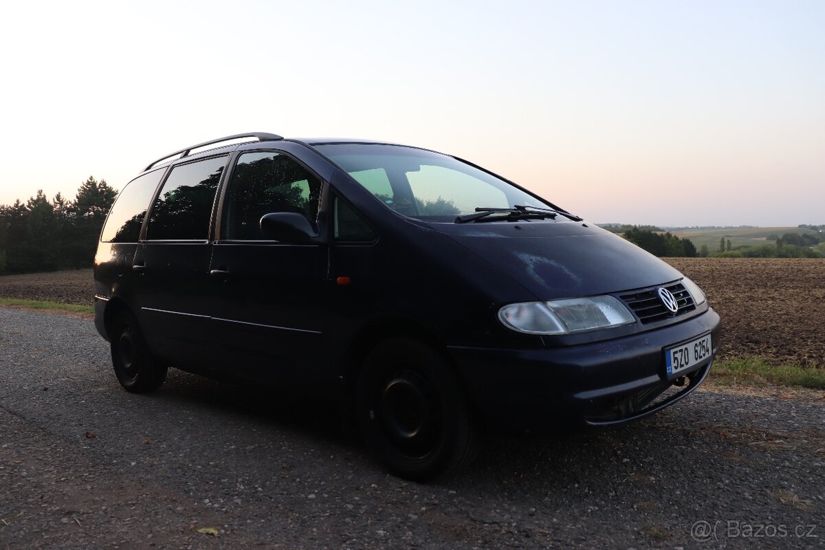 Volkswagen Sharan 1.9 TDI 66 kW 7 míst STK 11/2026