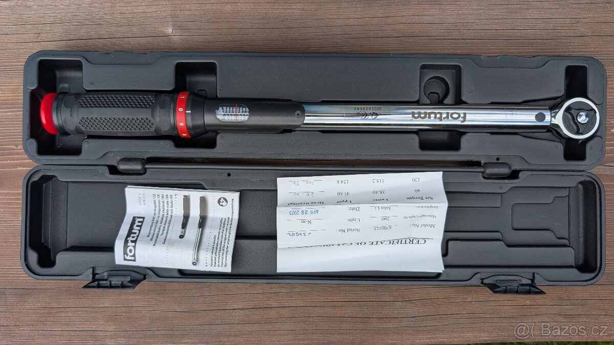 Prémiový momentový klíč Fortum 40 - 200 Nm, 490 mm, 1/2"