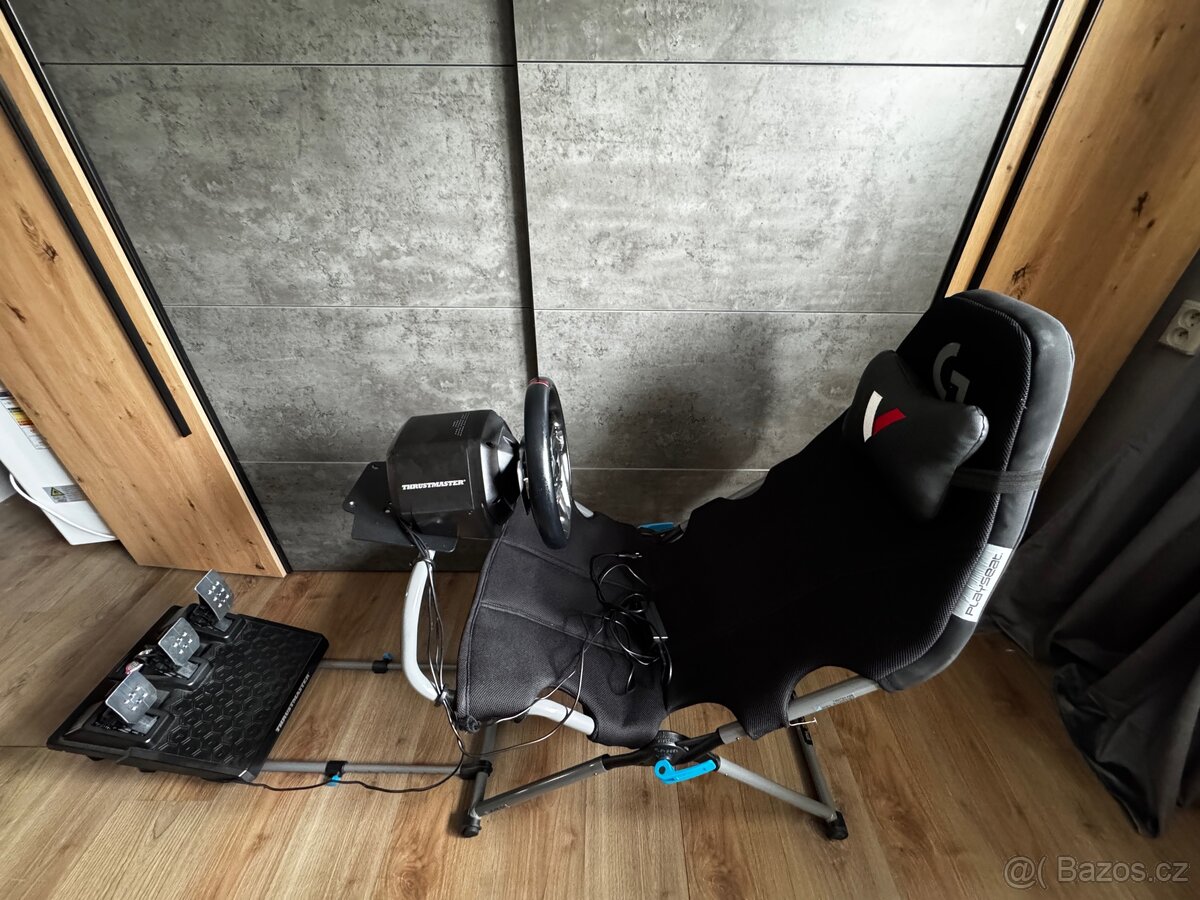 Play seat