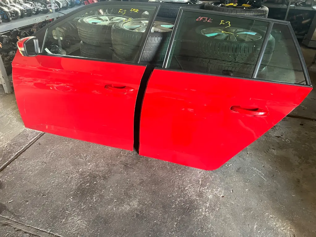 Boční dveře Fabia III combi červená LF3K