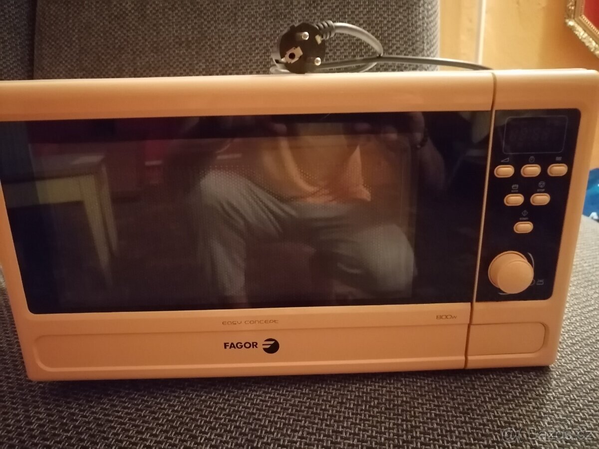 Mikrovlnná trouba FAGOR