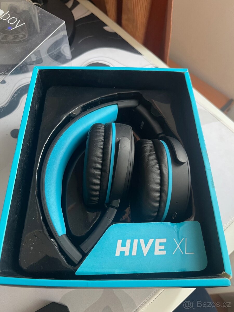 bezdrátová sluchátka NICEBOY HIVE XL - jako nové
