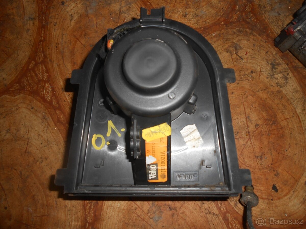 prodam vetrak topeni na octavia 1 , vw golf 4 atd...