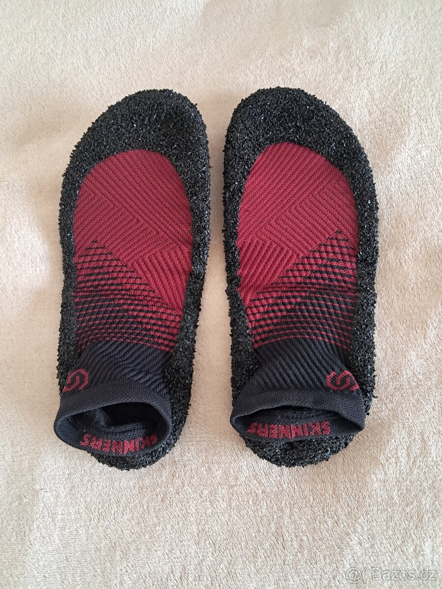 PONOŽKOBOTY SKINNERS