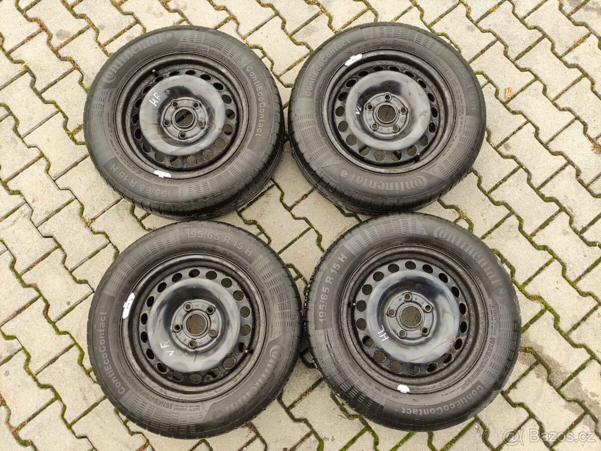 Sada kol na Škoda Octavia II 195/65/15
