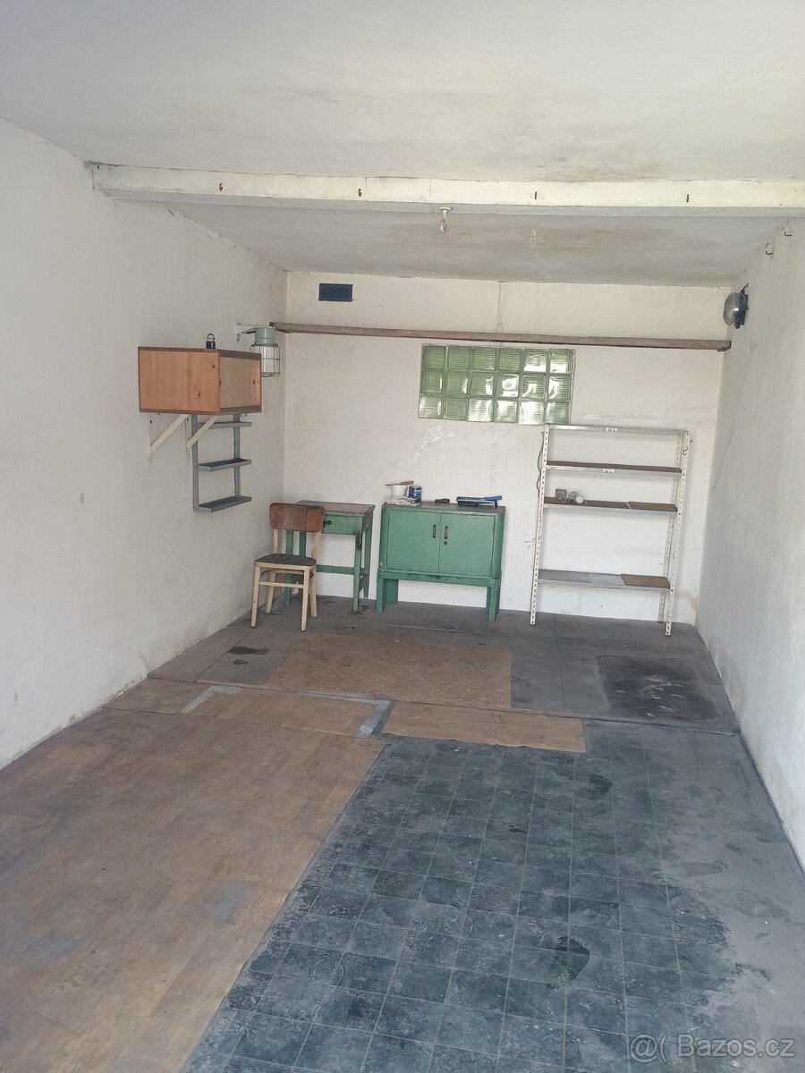 Zaparkovat velkou dodávku nebo přívěs