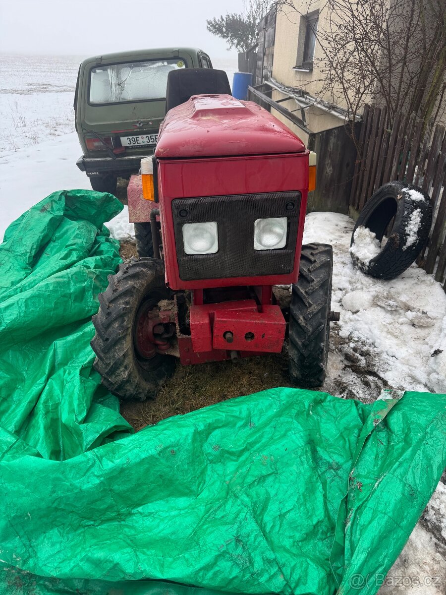 Prodám traktor domácí výroby 4x4