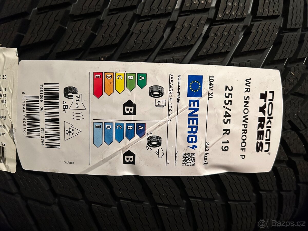Nokian WR SNOWPROOF P 255/45 R19