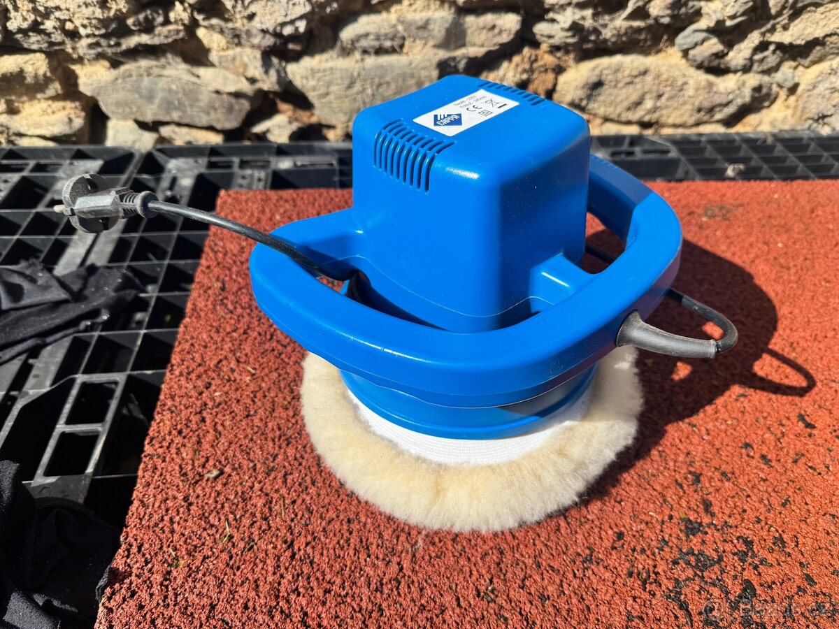 Leštička na auto oscilační