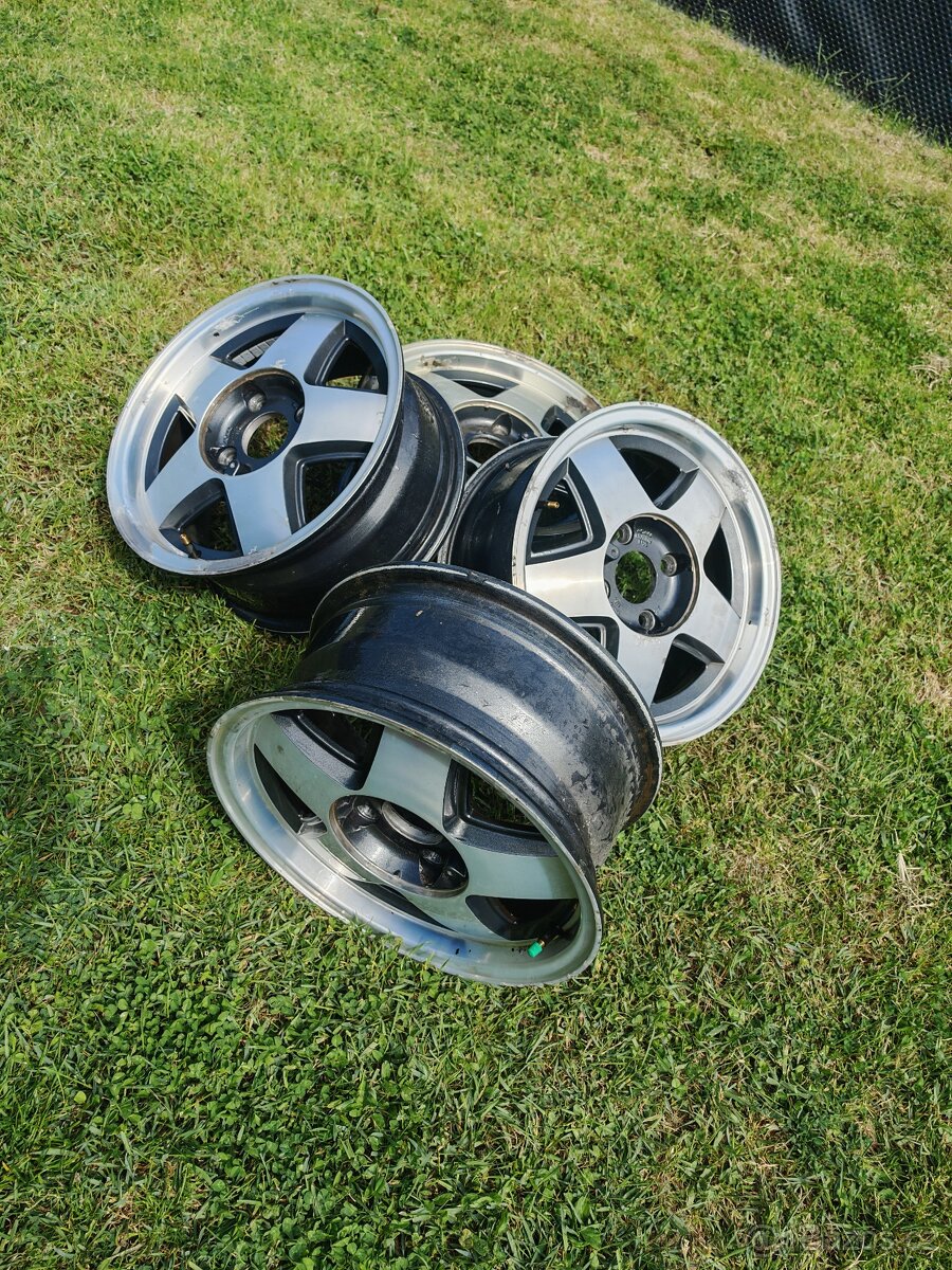 Alu Kola Ronal R15