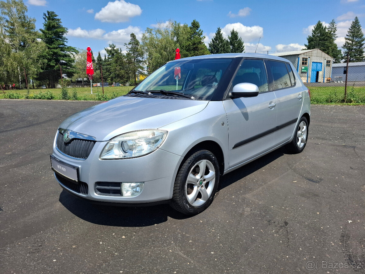 Škoda Fabia II 1.4 16V 63kW,klima,senzory,tažné zařízení