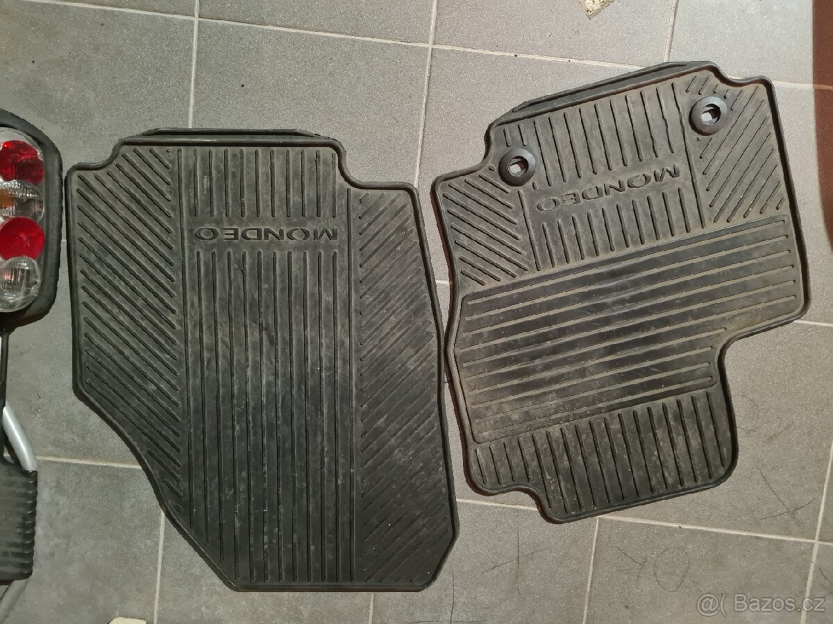 Gumové koberečky Ford Mondeo MK4. Řidič +spolujezdec