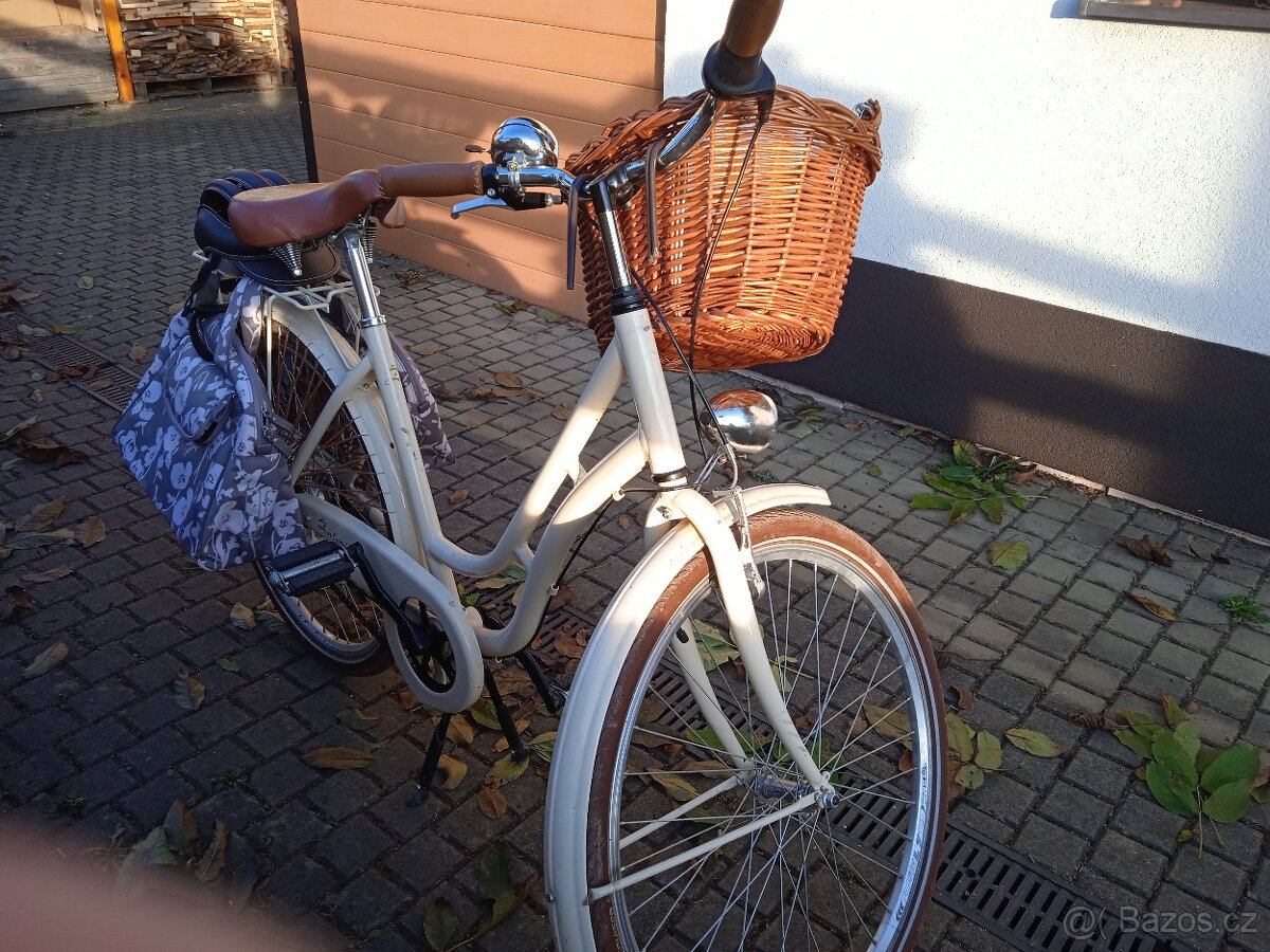 Moderní retro kolo, brašny, košík, 7převodů