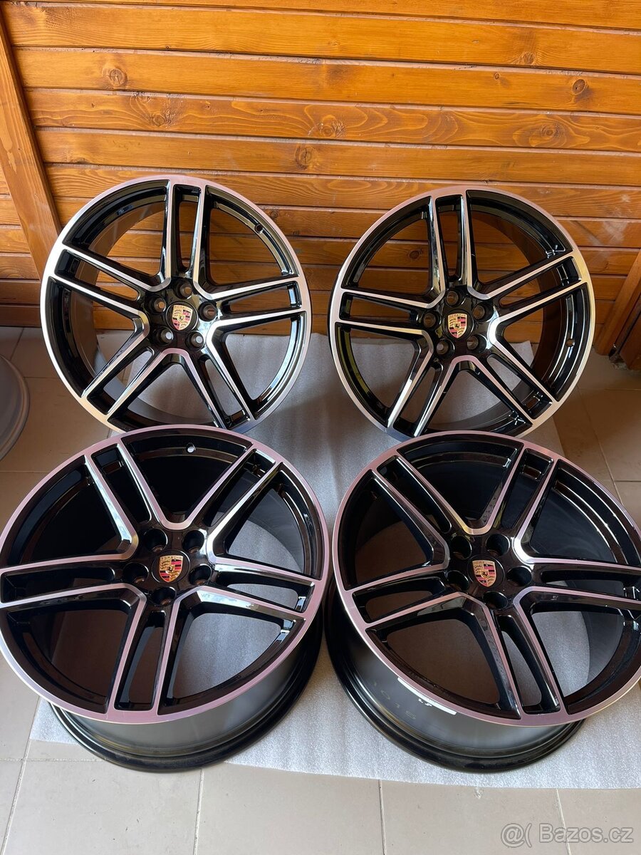 ORIG.PORSCHE MACAN TURBO 2020 FACELIFT R20 NOVE DISKY