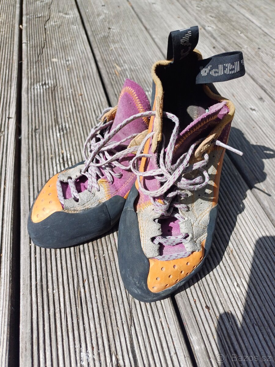 Lezečky Scarpa Techno 40,5