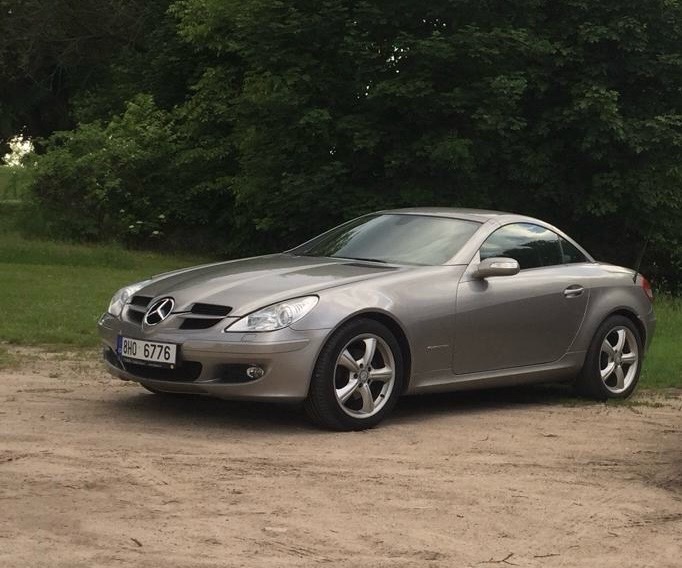 MB SLK 200K, 120KW – SKVĚLÝ STAV-AUTOMAT-HARD TOP-GARÁŽOVANÝ
