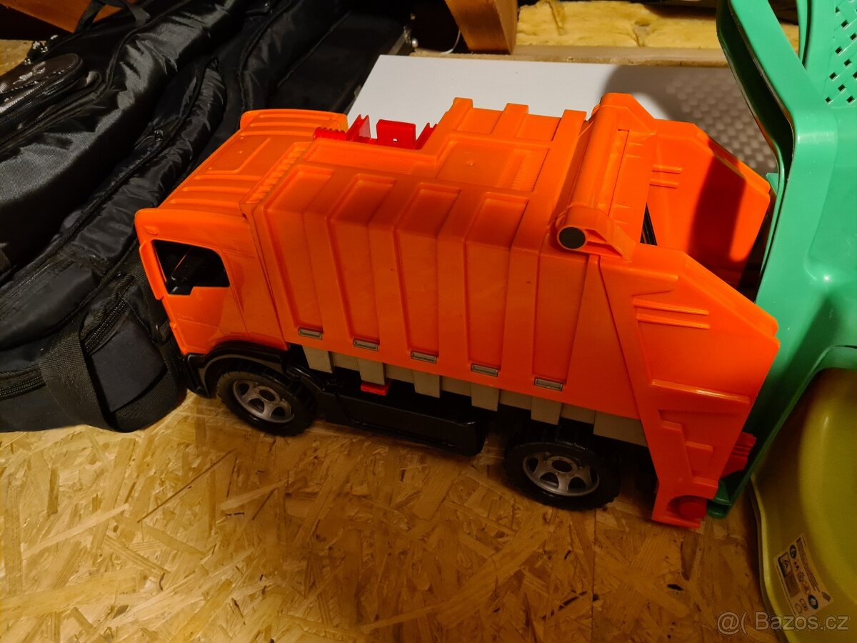 Popelářské auto včetně dvou popelnic