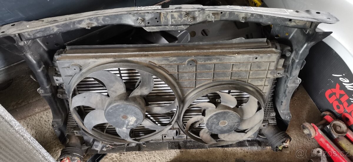 Octavia 2 chladičová stěna, intercooler, ventilátor/sahara