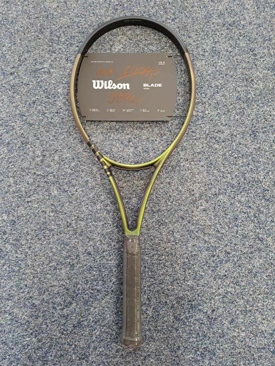 Tenisová raketa Wilson Blade 100L V8