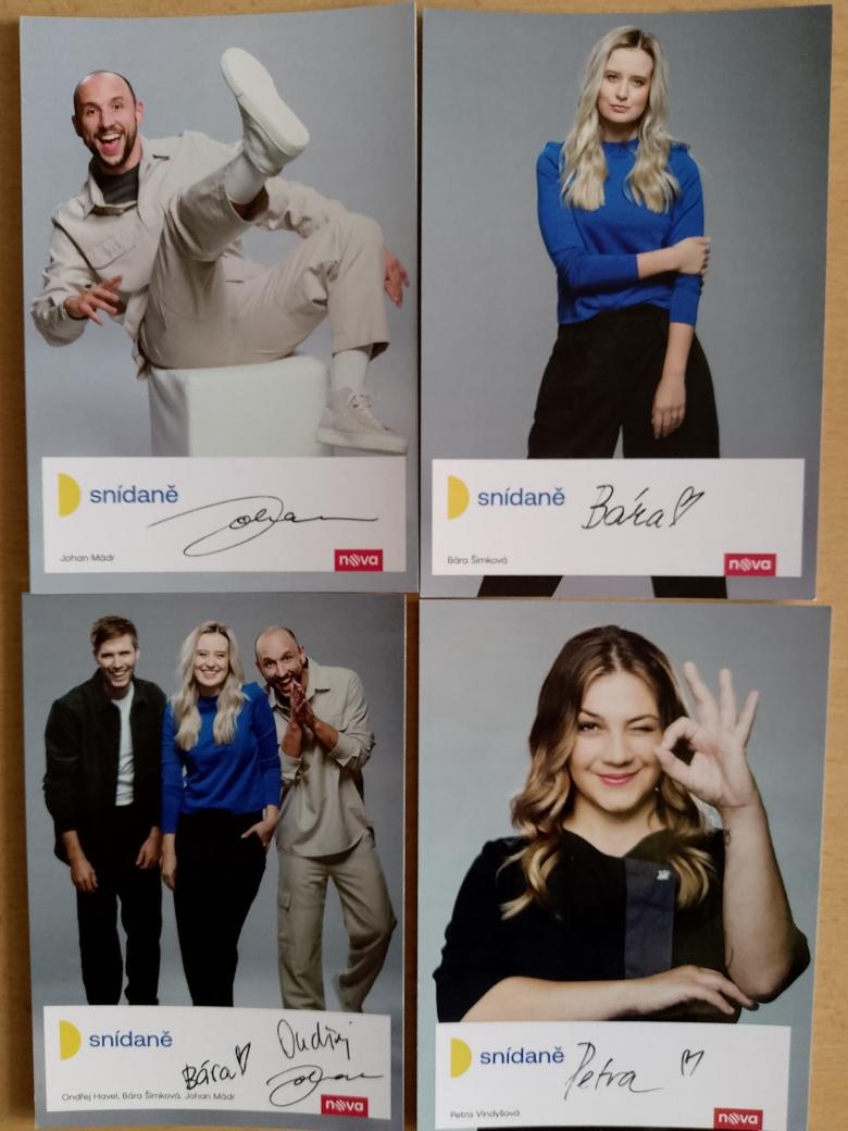 AUTOGRAMY - SNÍDANĚ S NOVOU