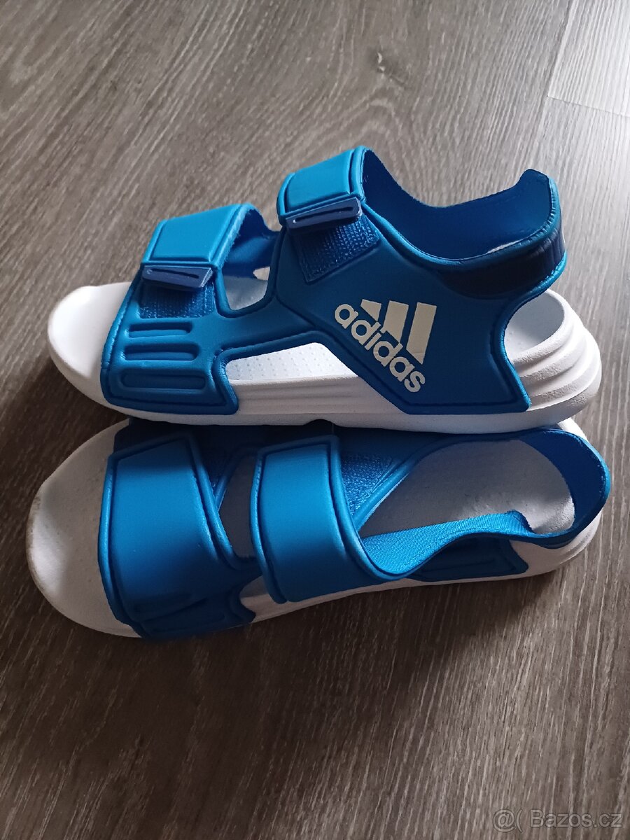 Detskw pěnové sandále Adidas vel.30