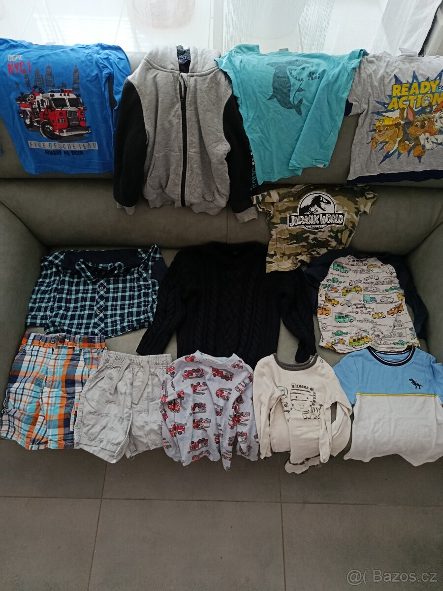 Mix oblečení 98/104 za celkem 129 Kč