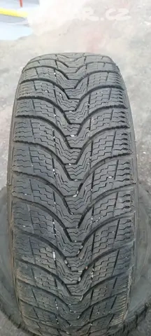 Prodám 4x zimní 195/65R15