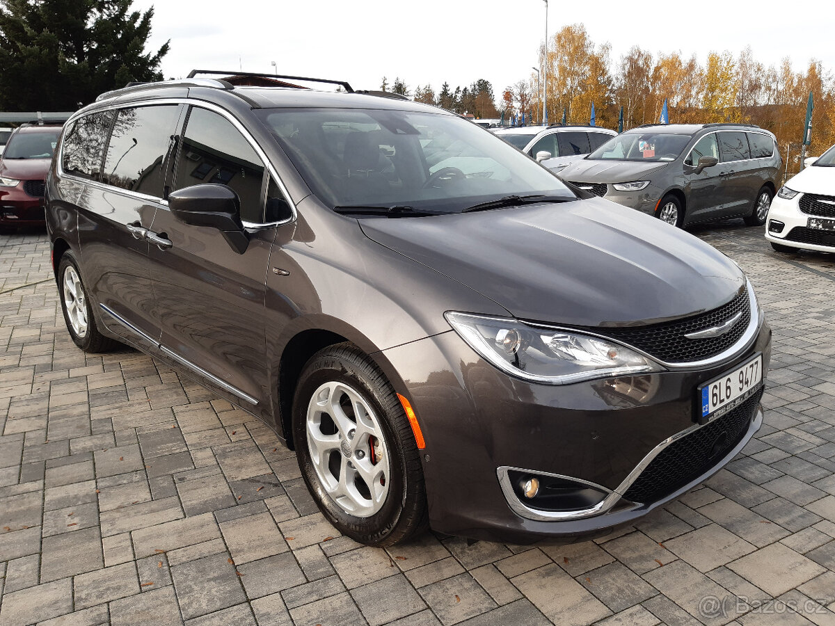 Chrysler Pacifica 3,6L V6, Top výbava,DVD,Adapt.REZERVACE
