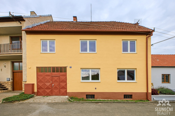 Prodej rodinného domu, 391 m², Strání
