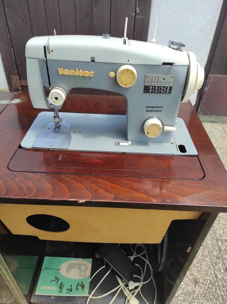 Šicí stroj Veritas