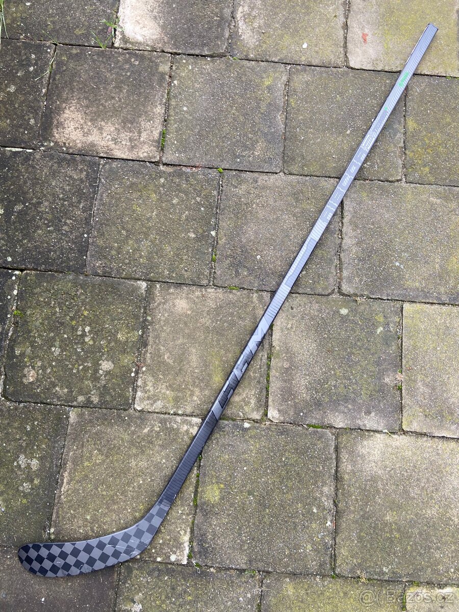 Hokejka CCM Trigger 6 85flex P28 levá ZÁRUKA