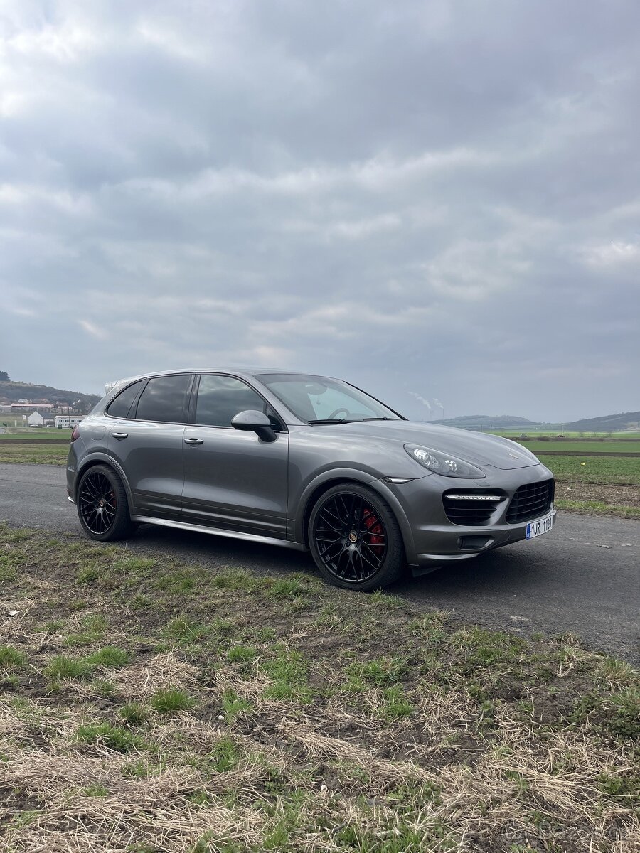 Porsche Cayenne GTS 4.8 420PS