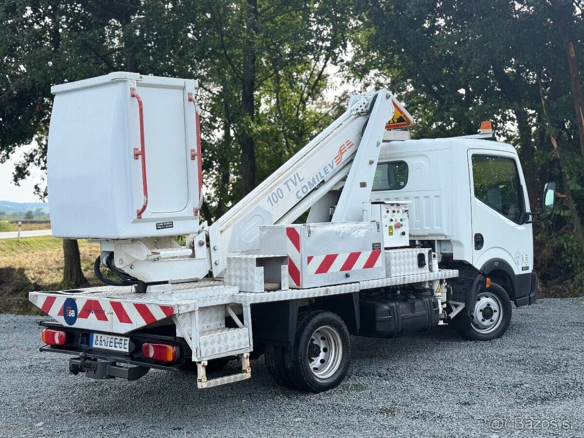 Nissan Cabstar plosina