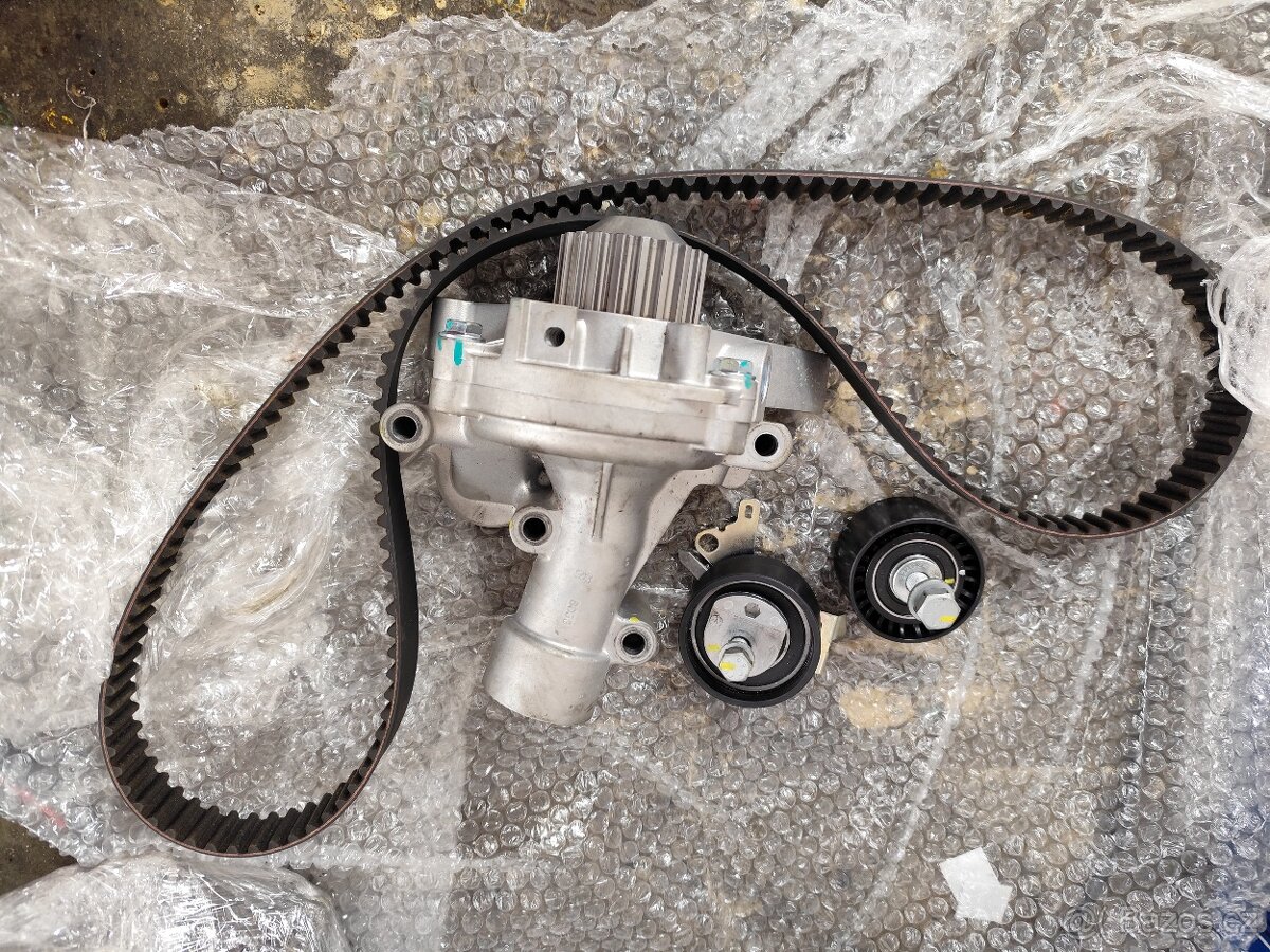 Vodní pumpa + sada ozubeného řemene GATES KP15528XS