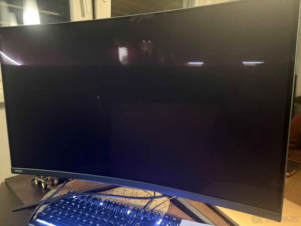 MSI MAG 321CUP QD-OLED 4K herní monitor